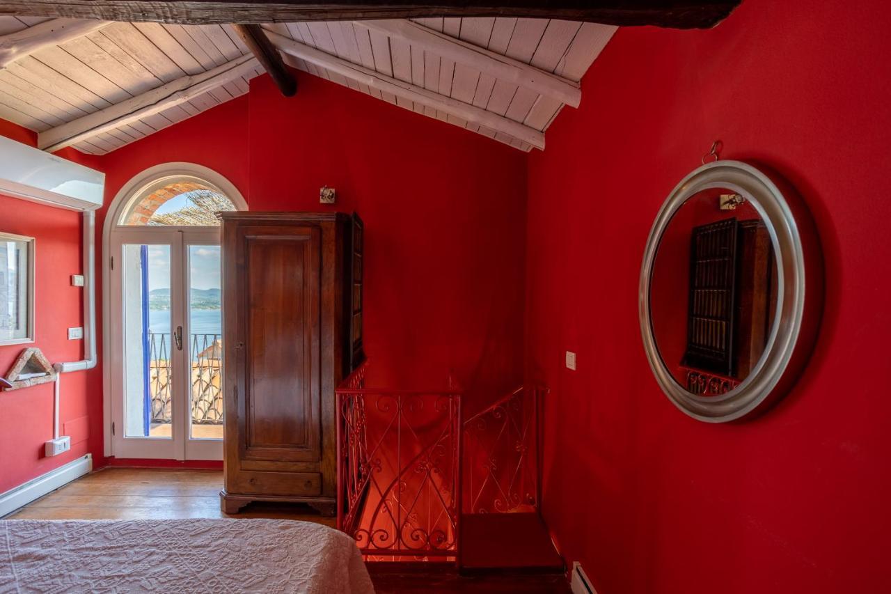 La Torretta Studios & Suite Леза Екстериор снимка