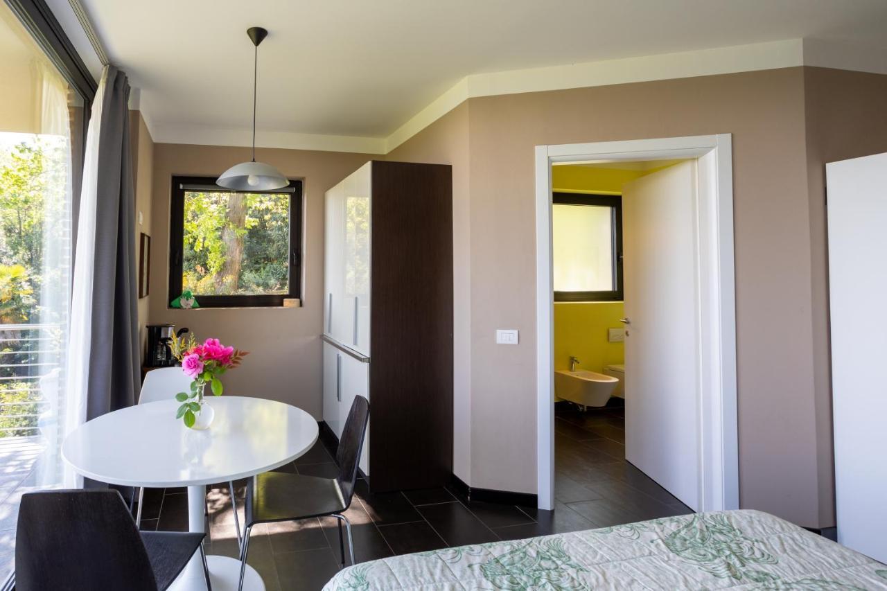 La Torretta Studios & Suite Леза Екстериор снимка